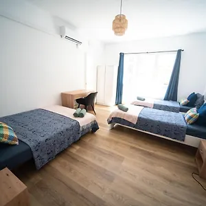 Hostel By Port Vell Rooms Barcelona