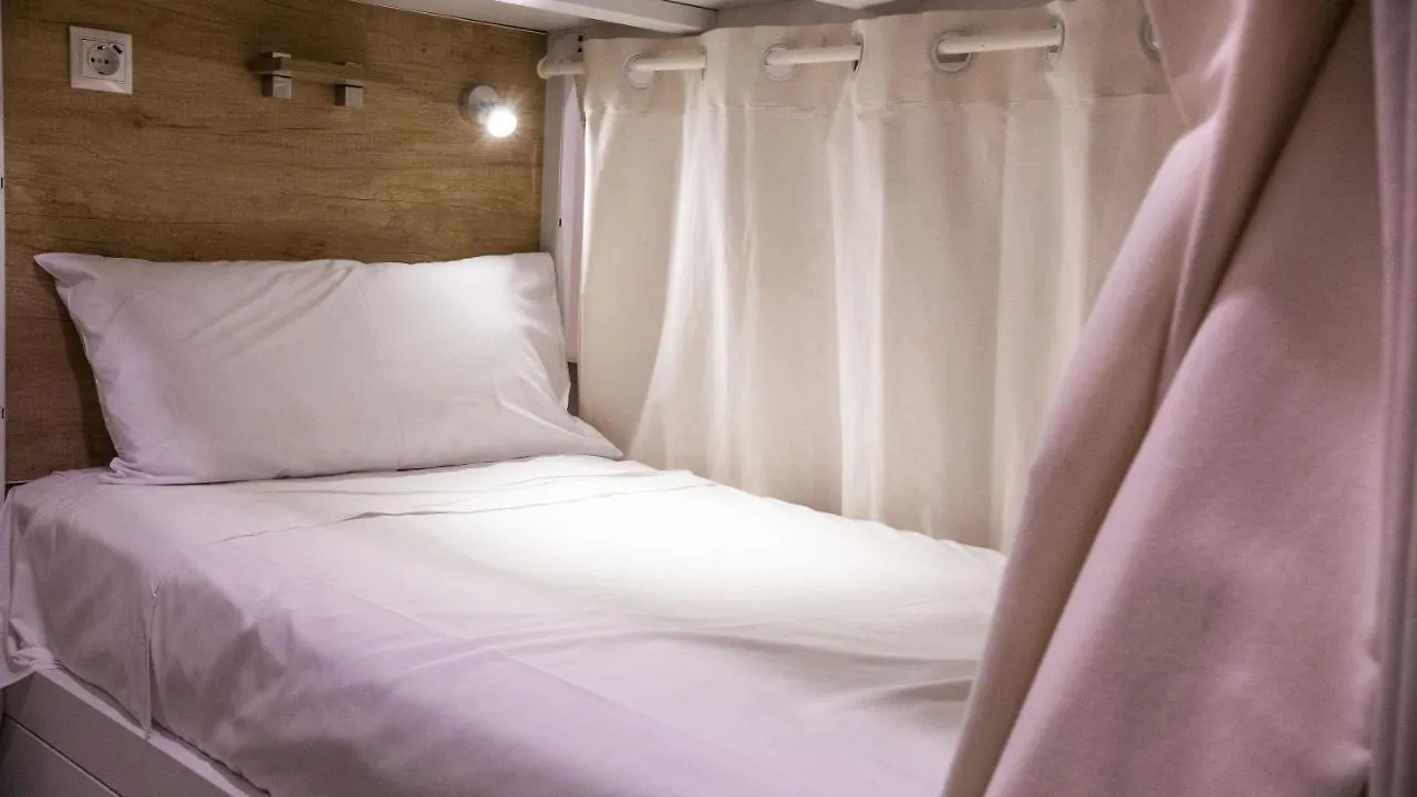 4U Hostel Granada 0*,  Spain