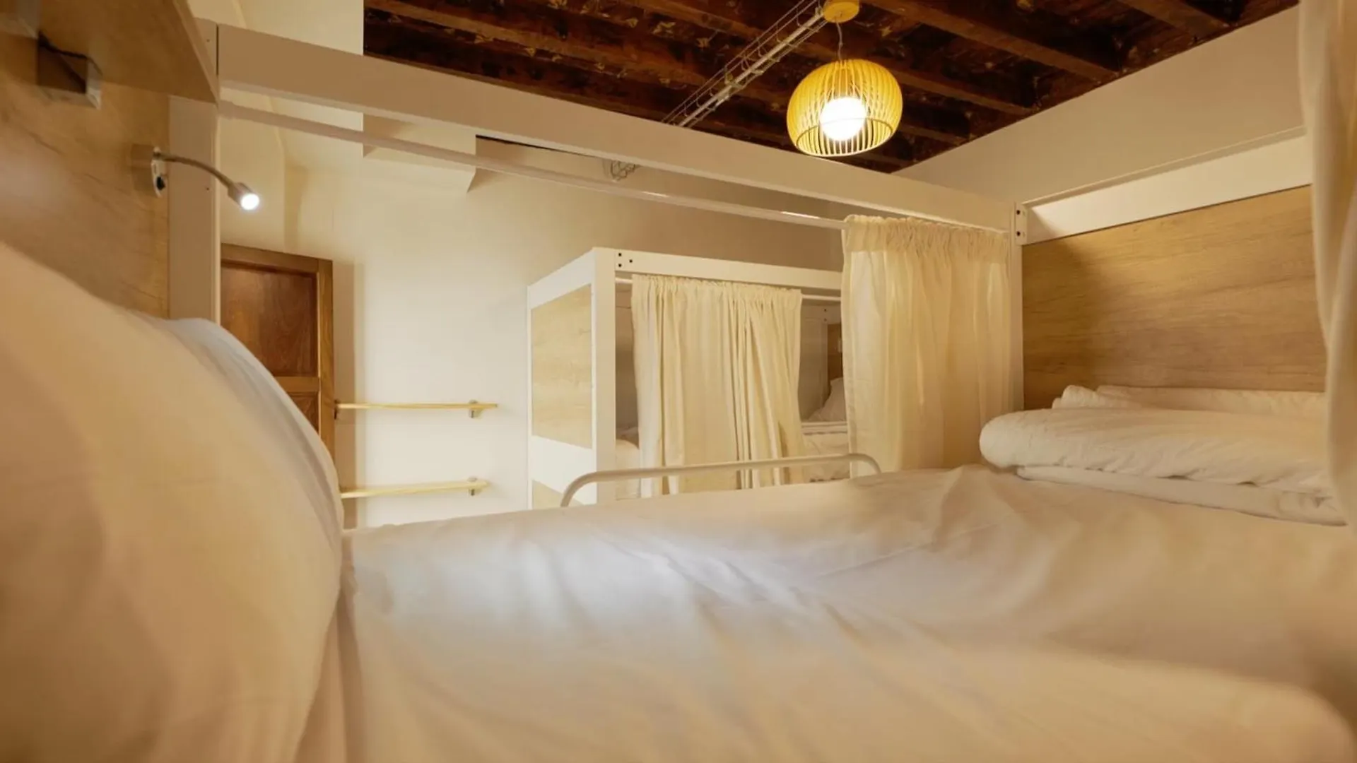4U Hostel Granada 0*,