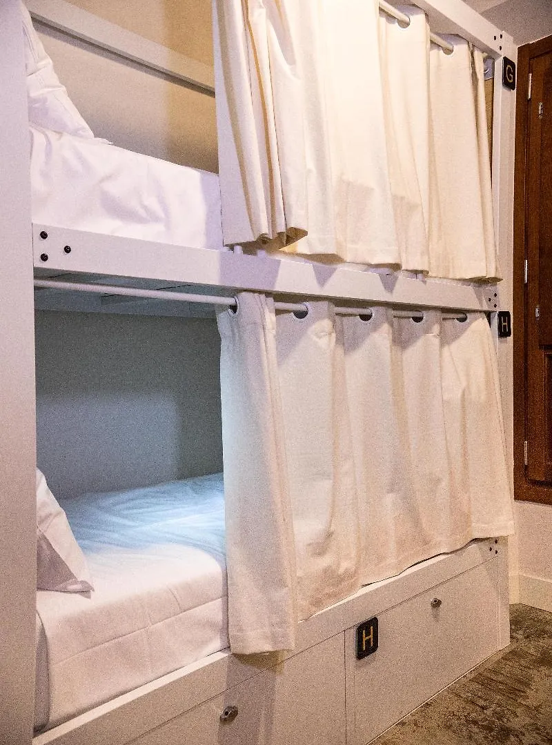 4U Hostel Granada 0*,